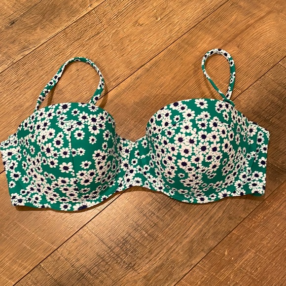 Old Navy Other - NWT! Old Navy Bikini Top